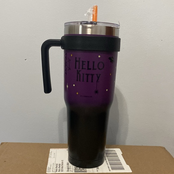 Halloween Hello Kitty Tumbler Limited  Edition 40oz NWT - Picture 4 of 5